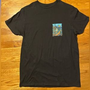 Yellowstone Graphic T-shirt men’s (medium)